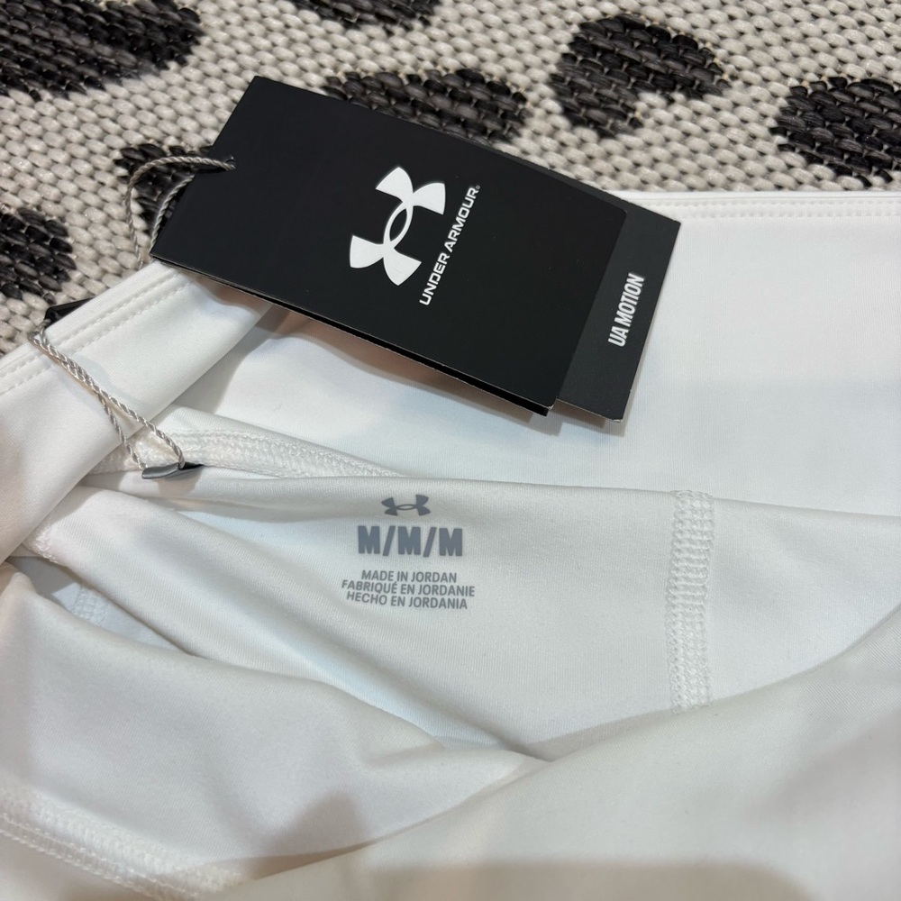 Under Armour Motion Skort - WHITE & NAVY - Picture 4 of 6
